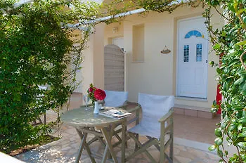 Valta View Suites & Apartments Kremmidi